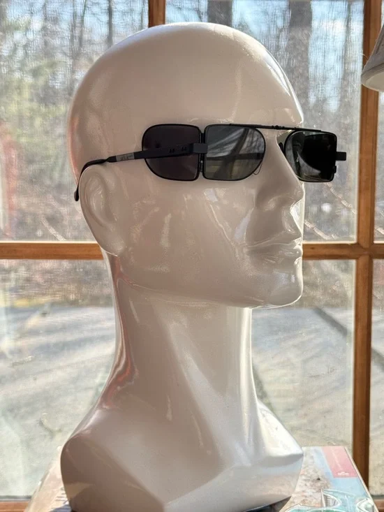 LA Eyeworks Black Rectangular Sunglasses with Side Shields, Unisex - Picture 5 of 14